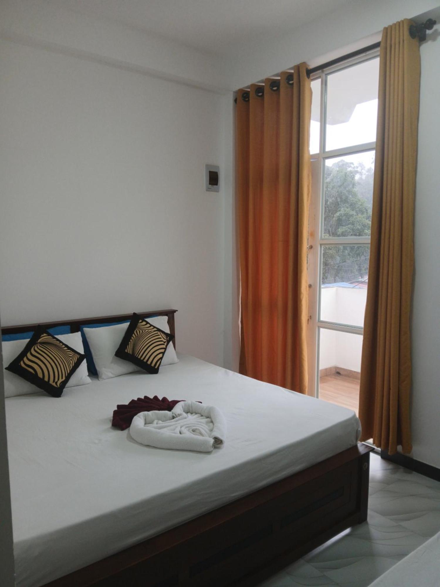 The Peak Residence Nallathanniya Esterno foto
